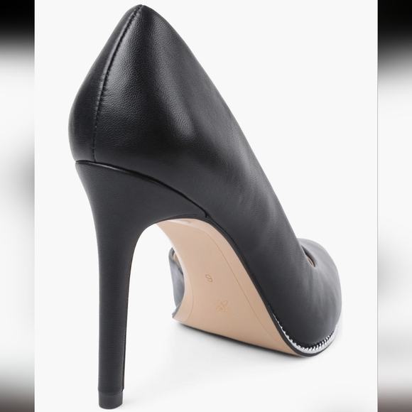 NWOT BCBGeneration Harnoy Vegan Leather D'Orsay Pointed Toe Pumps in Black - Picture 3 of 13